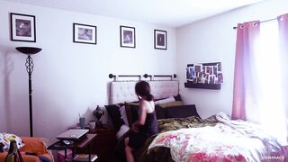 Sin Snack - No privacy for mommy